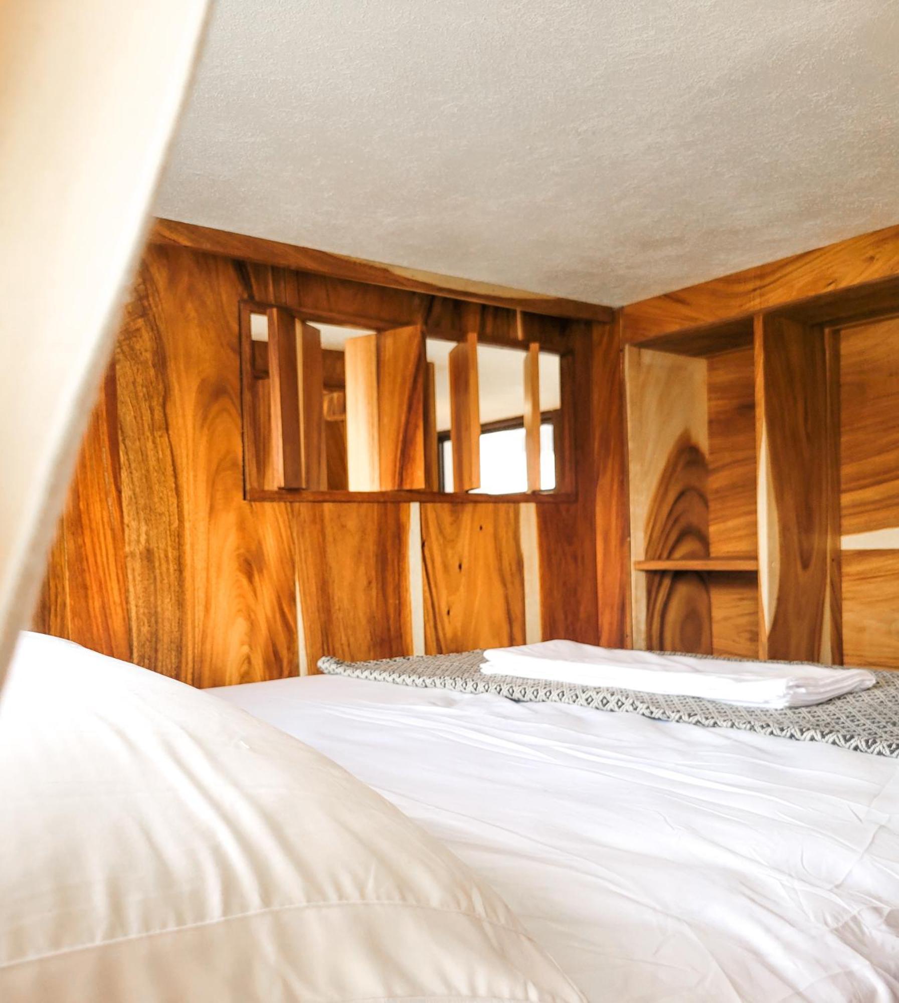 Caracola Boutique Hostel El Paredón Buena Vista エクステリア 写真